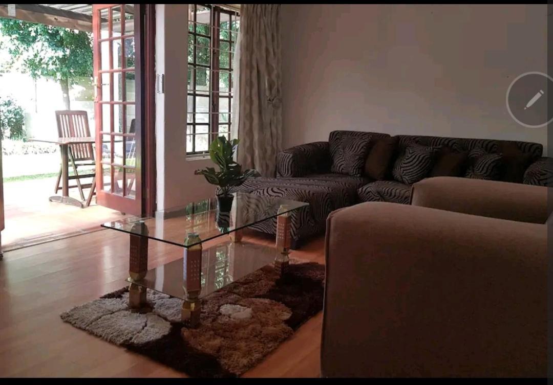 The Link Guest Lodge Kempton Park Ruang foto
